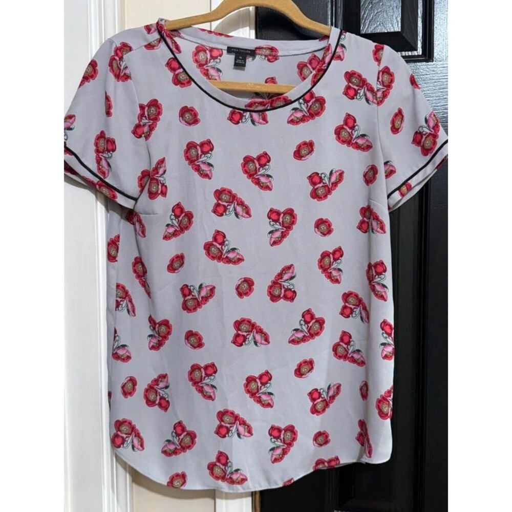 Ann Taylor Scattered Poppy Floral Print Scoop Neck Short Sleeve Blouse XS